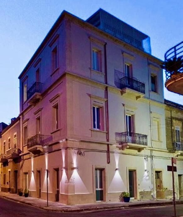 Il Palazzotto Luxury Suites Lecce Ngoại thất bức ảnh